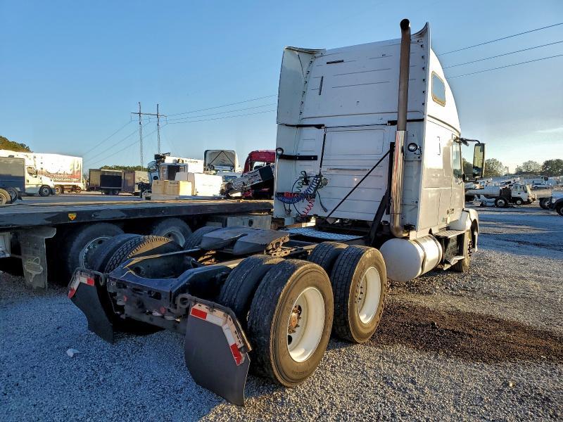 2013 Volvo Vnl Semi Truck