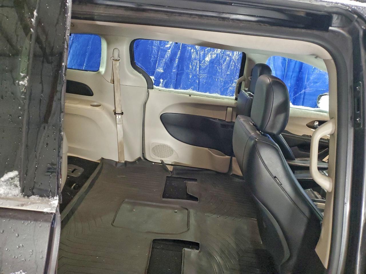 2017 Chrysler Pacifica Touring l