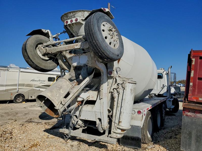 2022 Freightliner 114SD