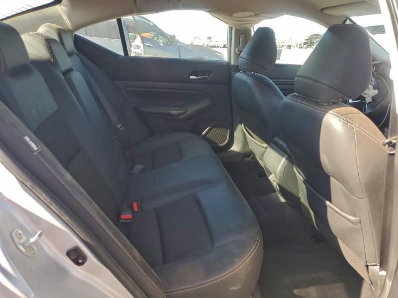 2020 Nissan Altima sr