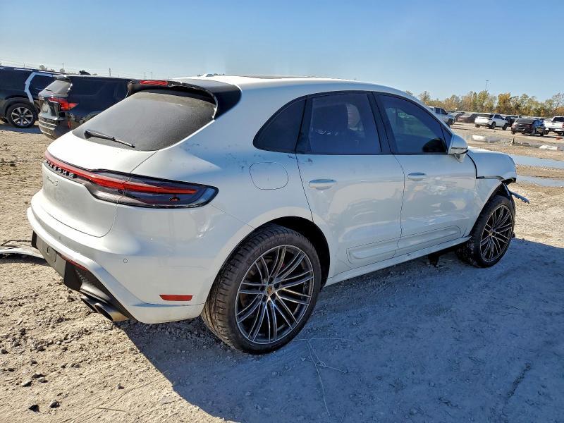 2023 Porsche Macan s