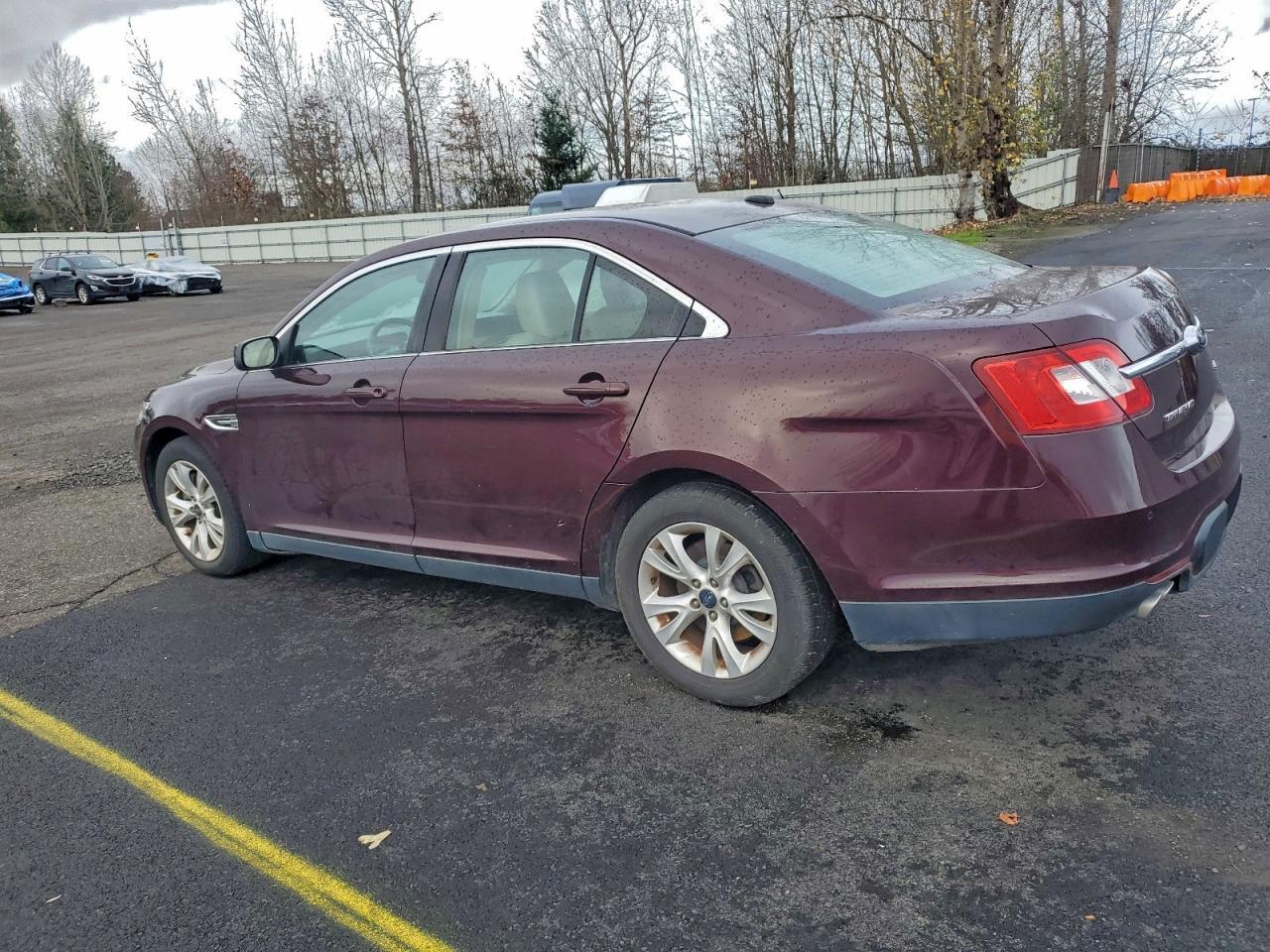 2011 Ford Taurus sel