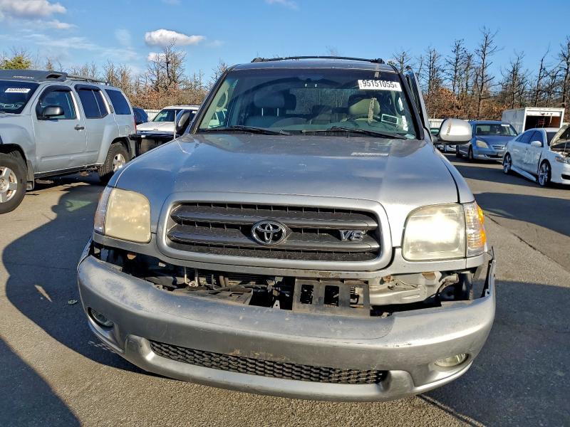 2003 Toyota Sequoia SR5