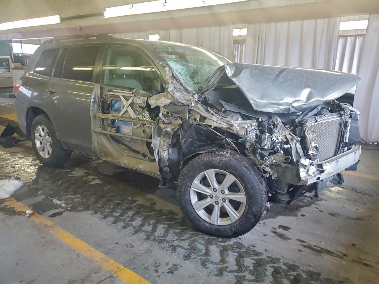 2011 Toyota Highlander Base