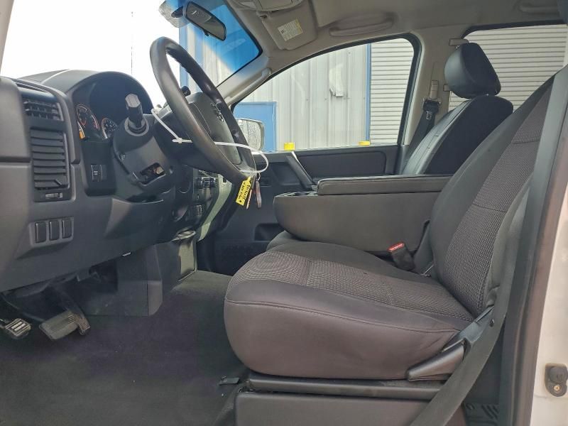 2010 Nissan Titan xe