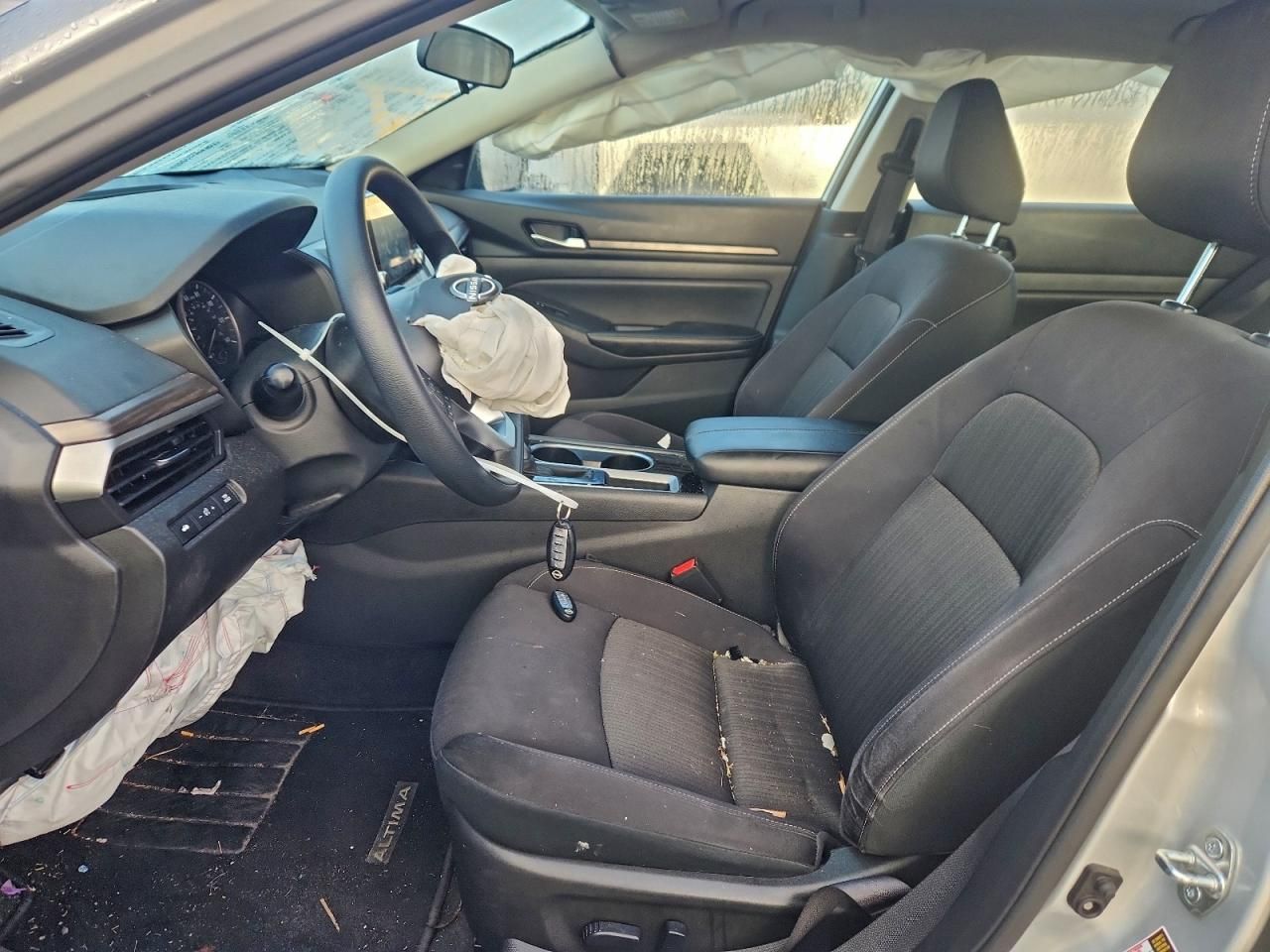 2024 Nissan Altima sv