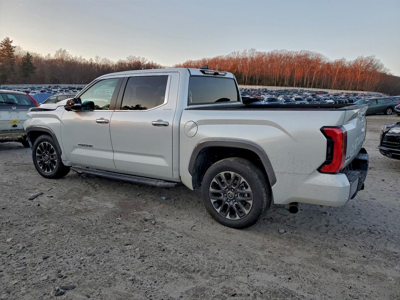 2024 Toyota Tundra Limited HV