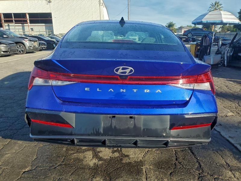 2025 Hyundai Elantra sel Convenience