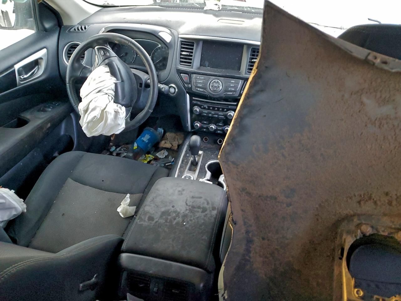 2017 Nissan Pathfinder s