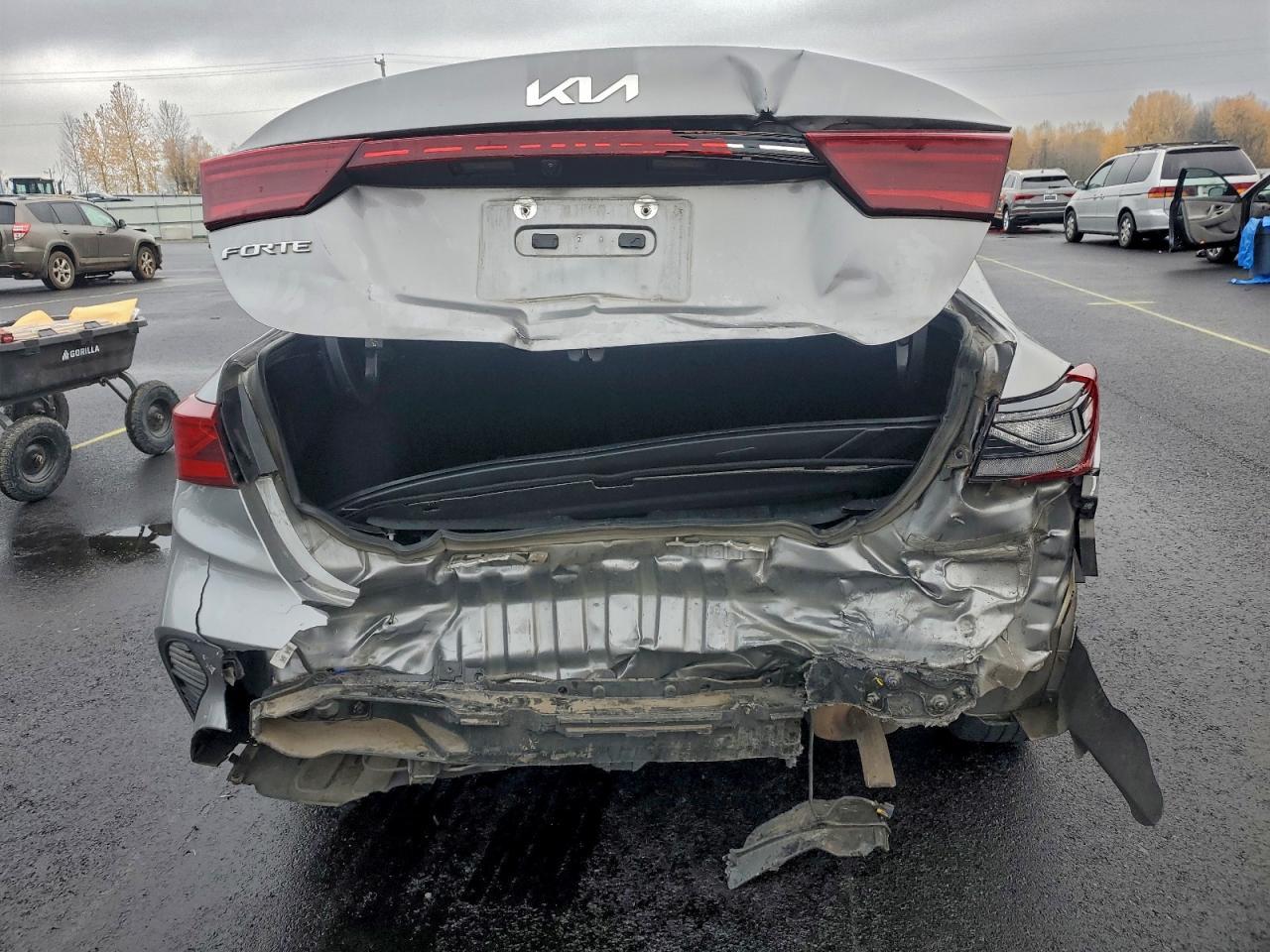 2023 KIA Forte lx
