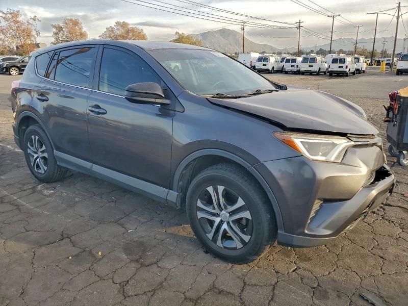 2018 Toyota Rav4 le