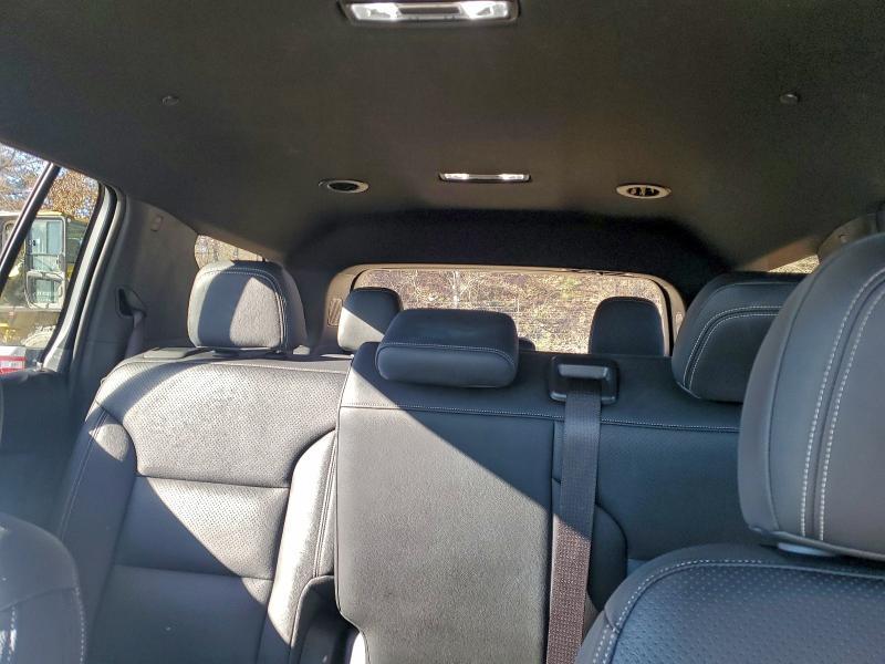 2024 Chevrolet Traverse ls