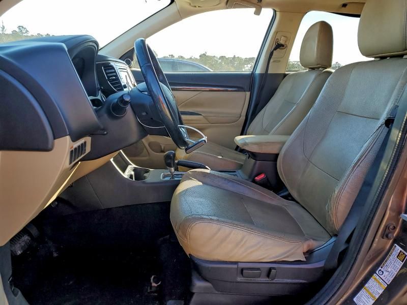 2016 Mitsubishi Outlander se