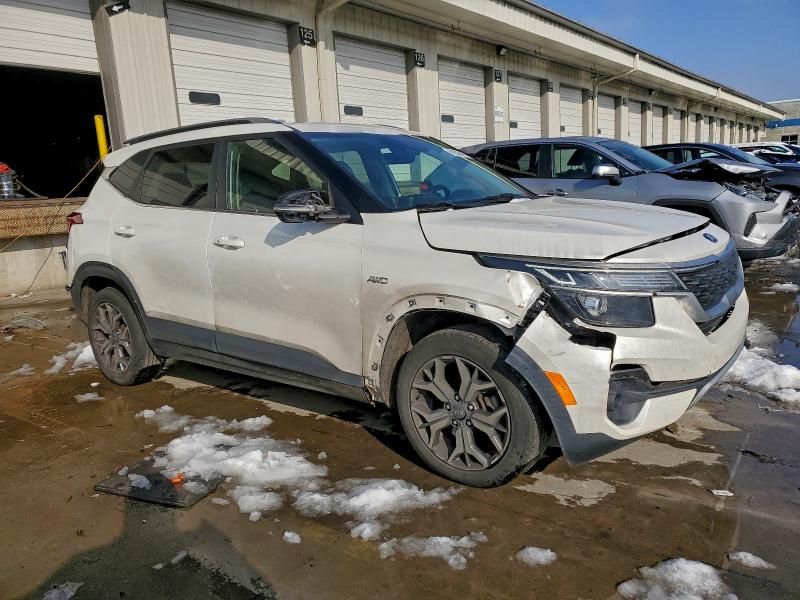 2021 KIA Seltos ex