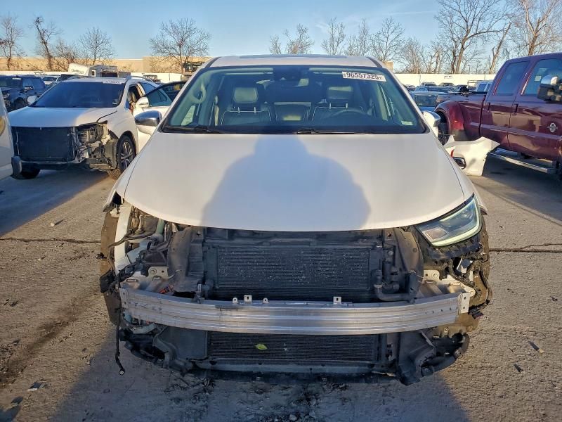 2022 Chrysler Pacifica Hybrid Limited