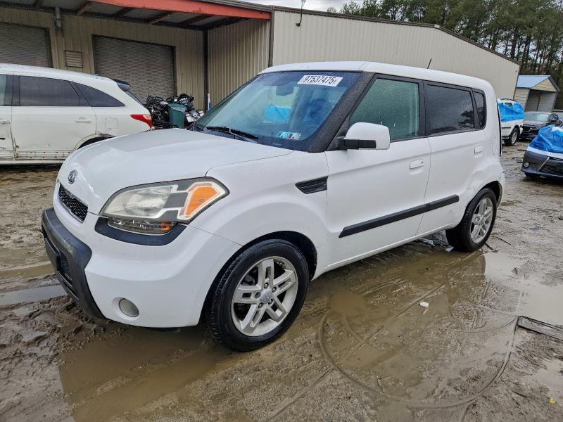 2010 KIA Soul +