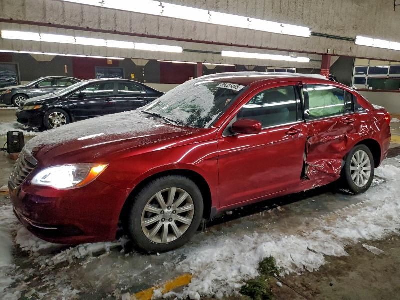 2013 Chrysler 200 Touring