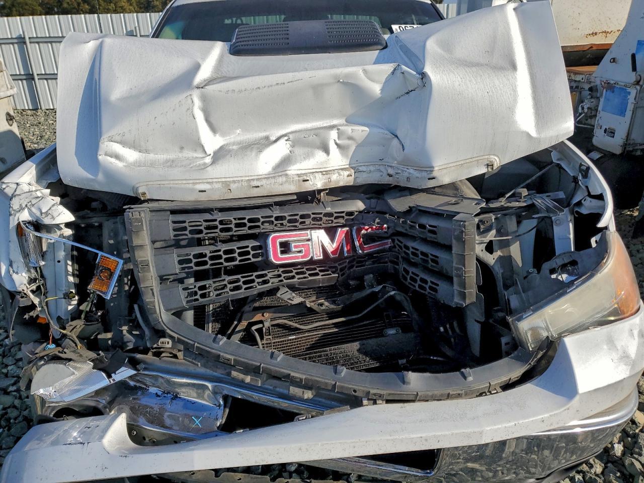 2013 GMC Sierra Utility / Service Truck