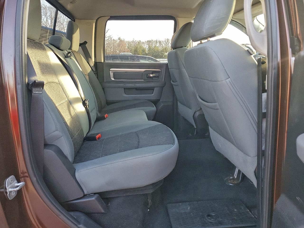 2014 Dodge Ram 1500 slt