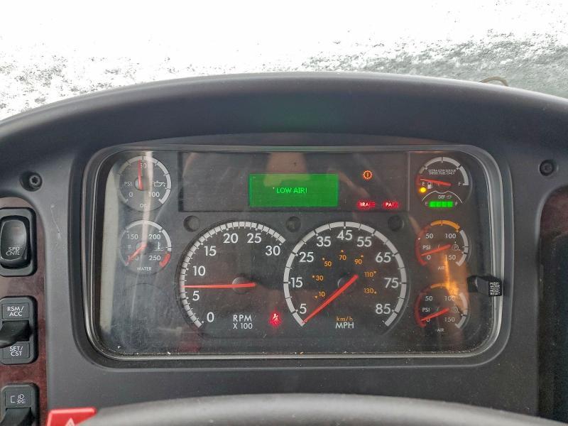2016 Freightliner Business Class M2 BOX Truck