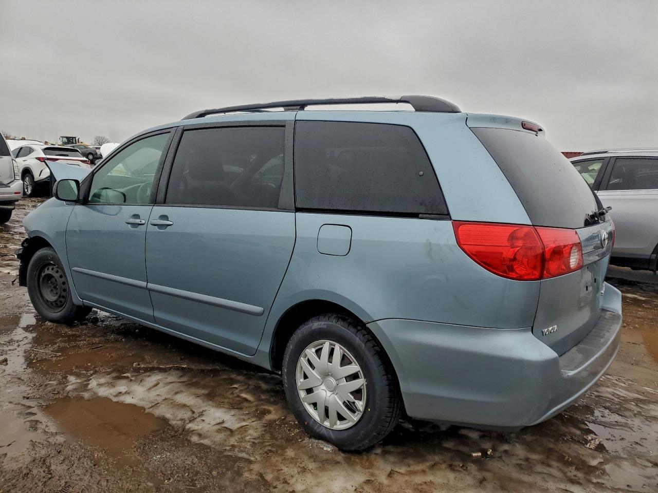 2009 Toyota Sienna ce