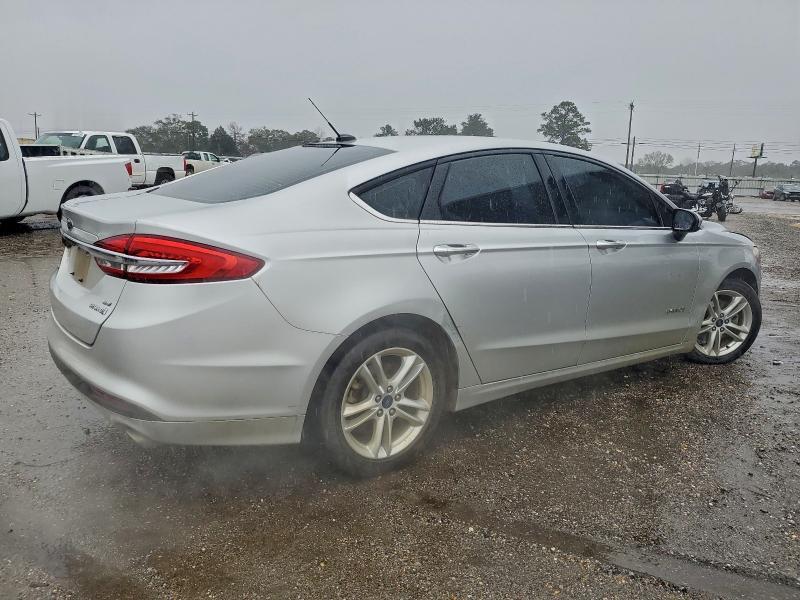 2018 Ford Fusion se Hybrid