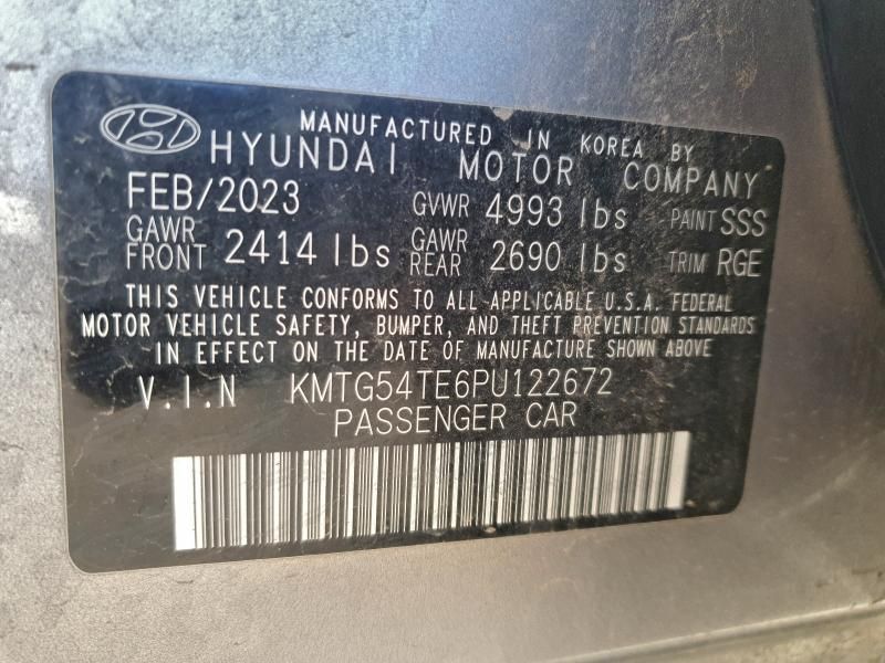 2023 Genesis G70 Base