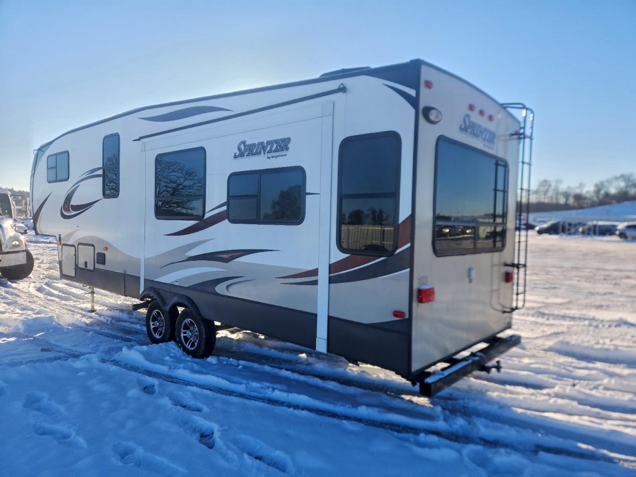 2015 Keystone Arcadia 37-Camper
