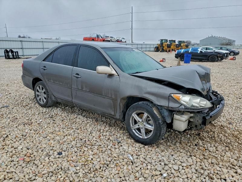 2005 Toyota Camry le
