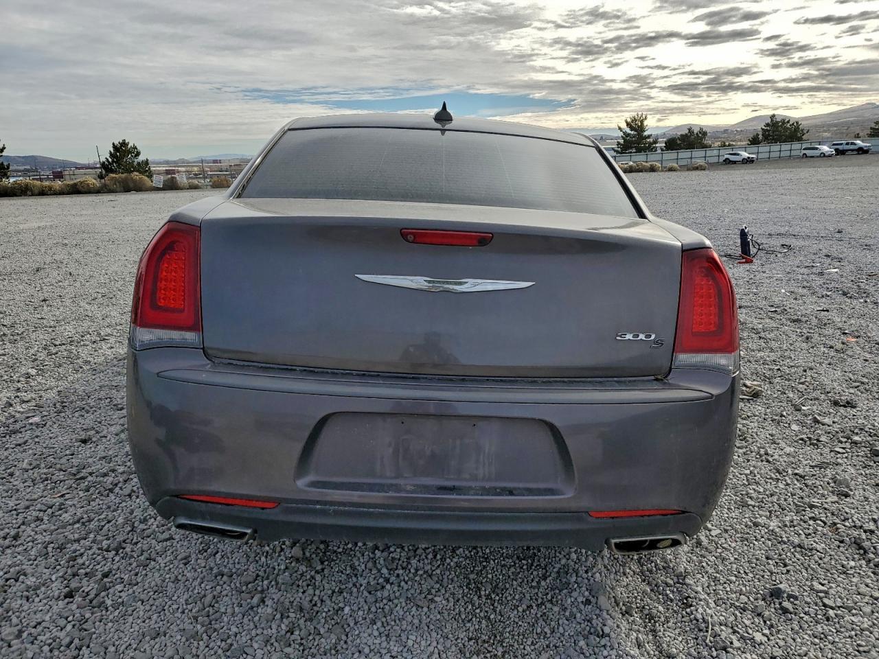 2018 Chrysler 300 s