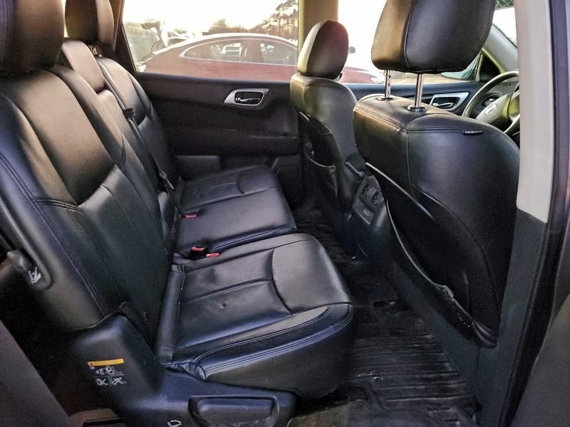 2017 Nissan Pathfinder s