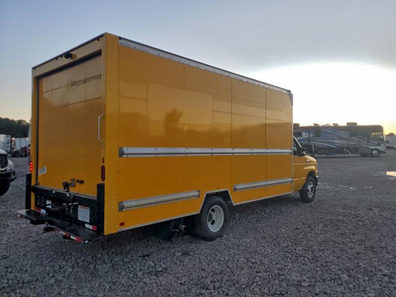 2022 Ford Econoline E350 Super Duty Cutaway Van