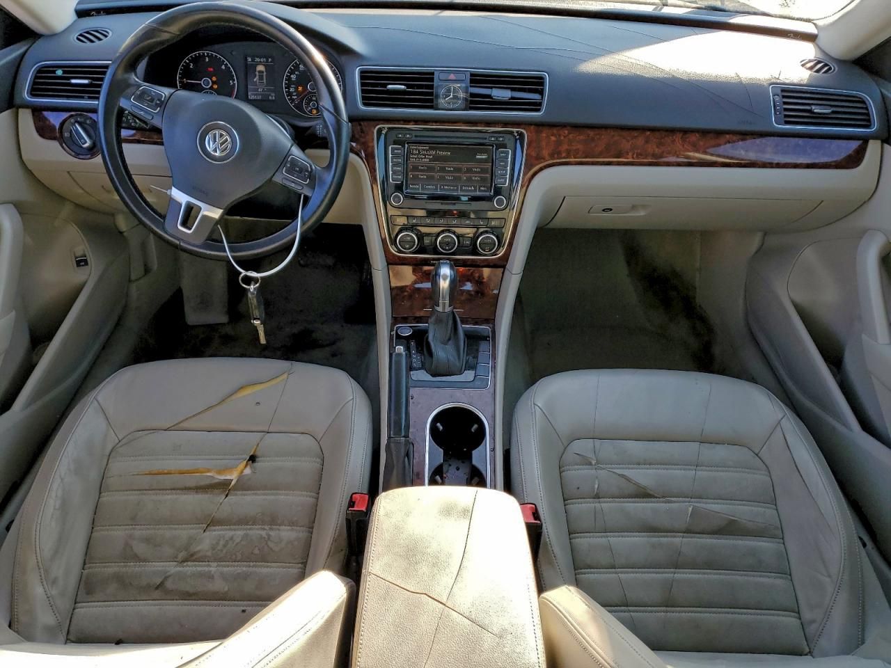 2013 Volkswagen Passat sel