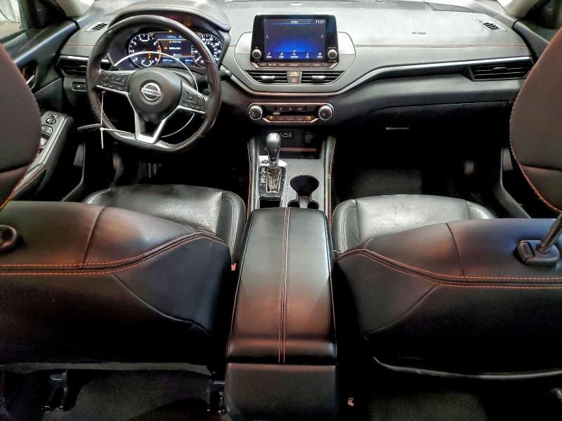 2022 Nissan Altima sr