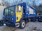 2005 Mack MR688S Refuse Truck