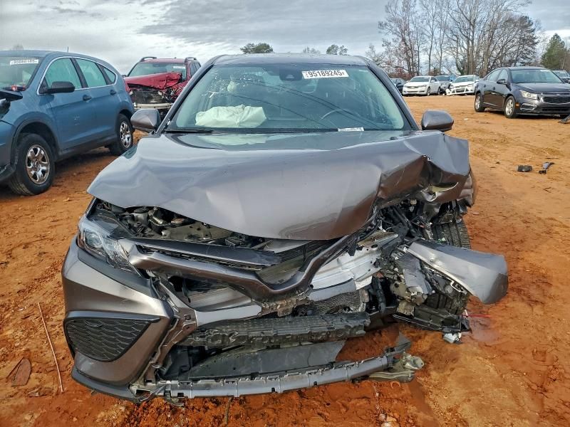 2021 Toyota Camry se