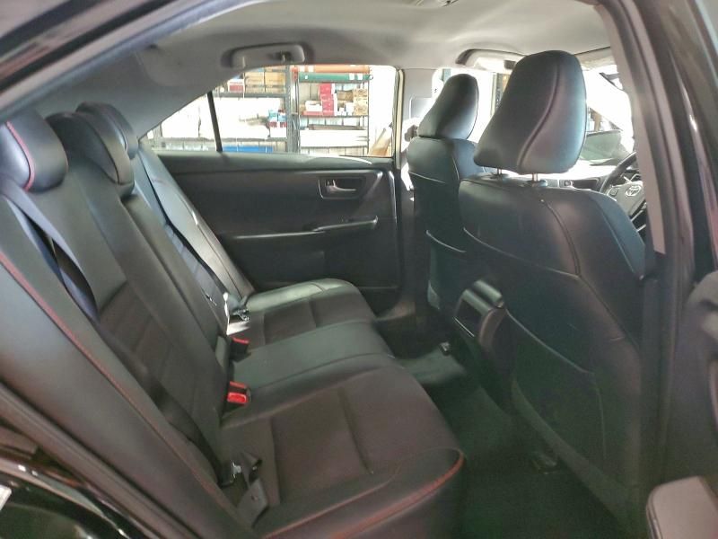 2016 Toyota Camry le