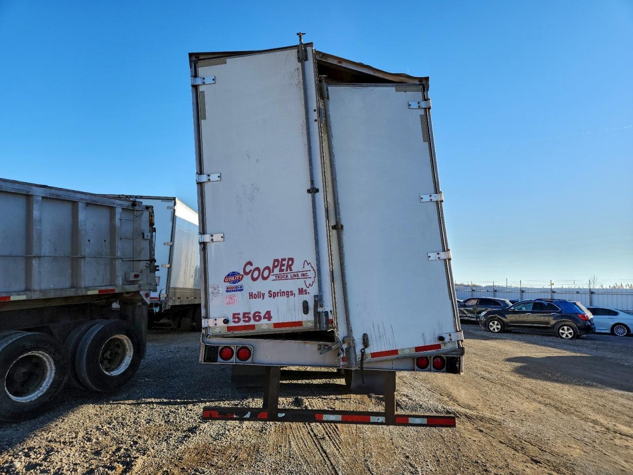 2015 Utility 2011 Utility VS2DX DRY Van Trailer