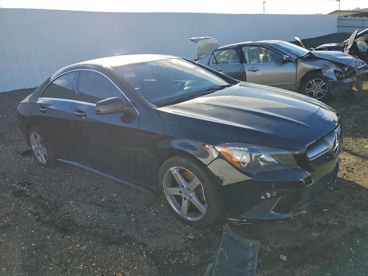 2015 Mercedes-Benz CLA