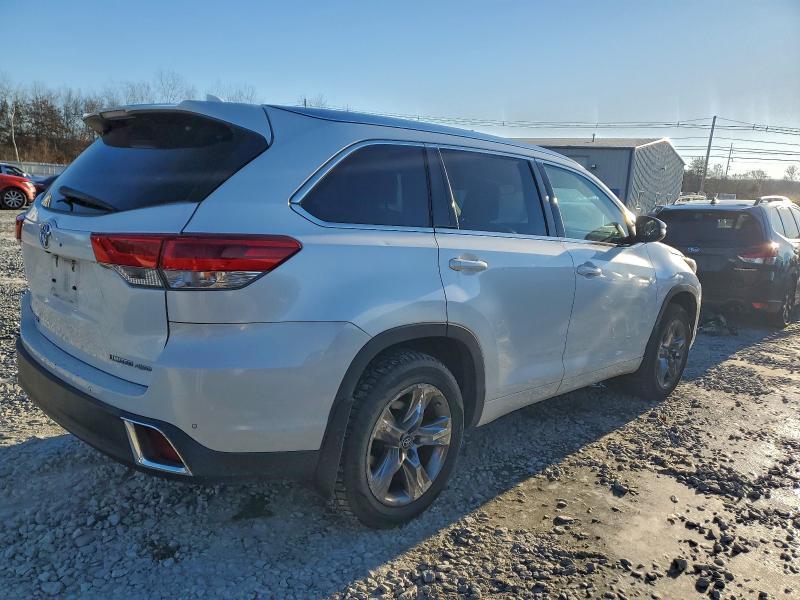 2017 Toyota Highlander Limited