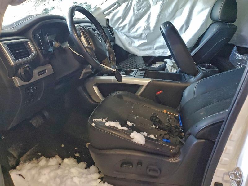 2019 Nissan Titan sv
