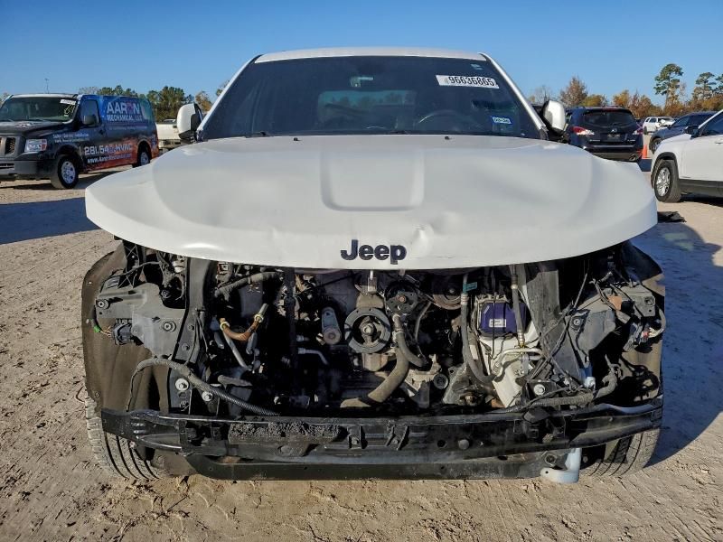 2019 Jeep Grand Cherokee Laredo