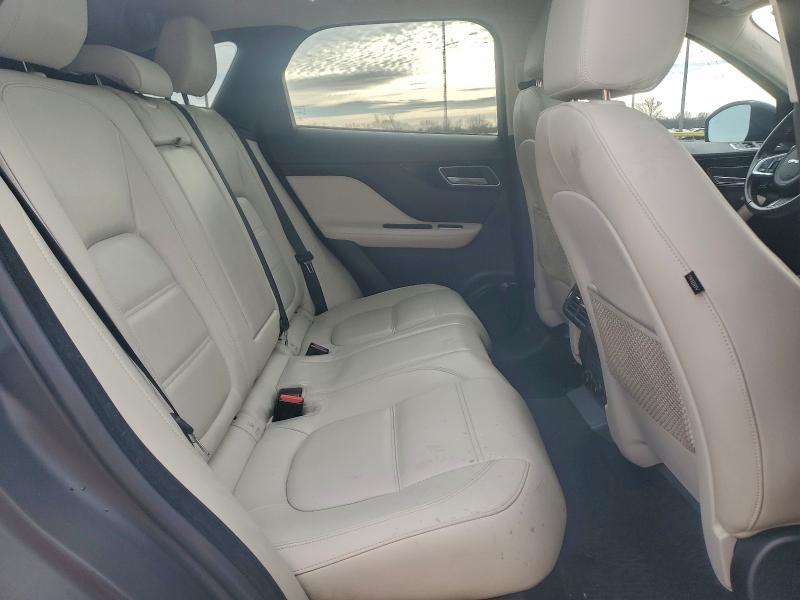 2020 Jaguar F-pace Prestige