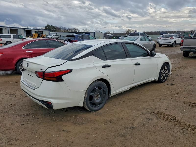 2021 Nissan Altima sv