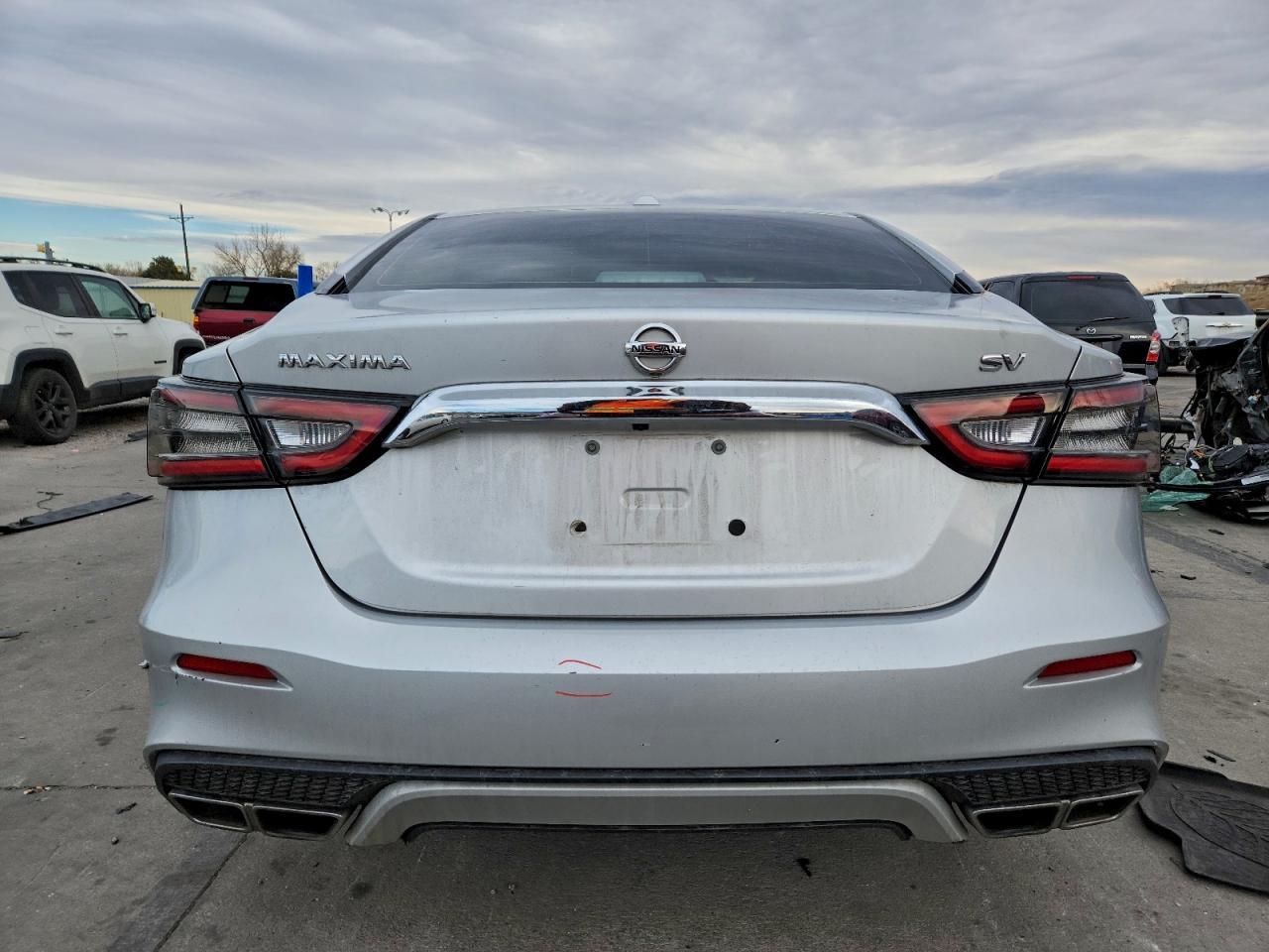 2019 Nissan Maxima s