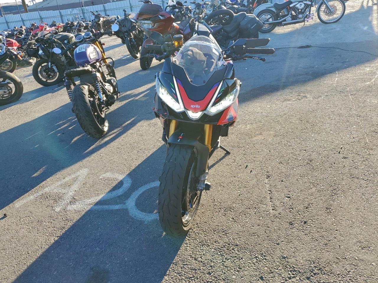 2023 Aprilia Tuono V4 1100 Factory