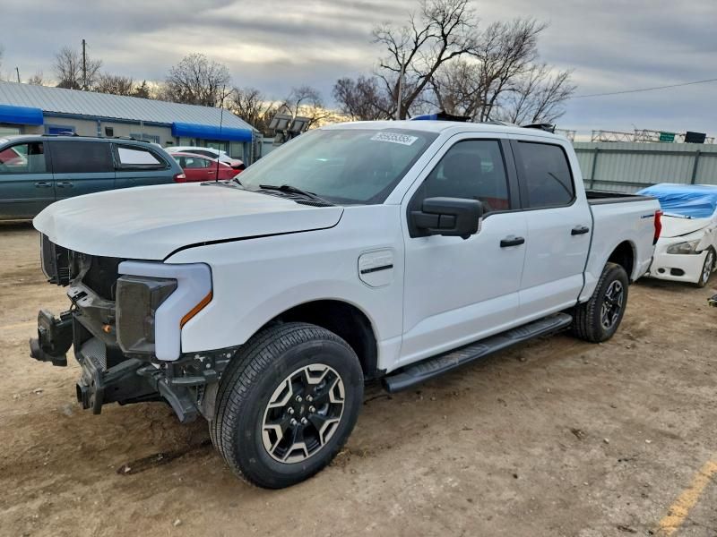 2023 Ford F150 Lightning pro