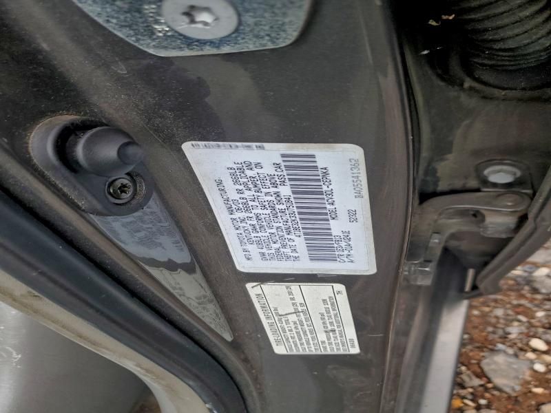 2003 Toyota Camry le