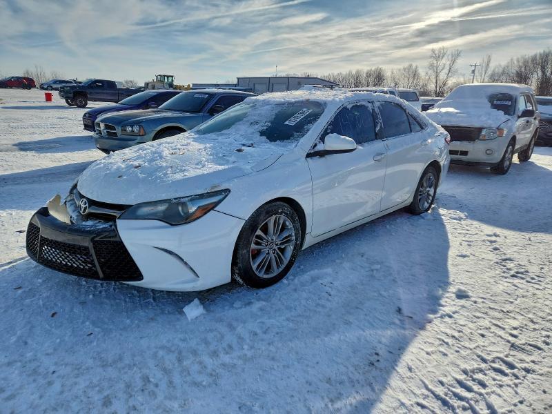 2016 Toyota Camry le
