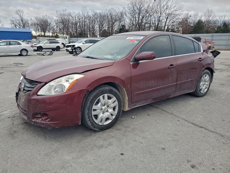 2010 Nissan Altima Base